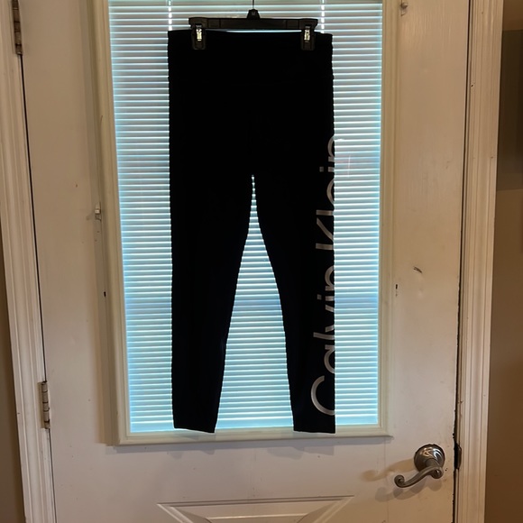 Calvin Klein workout pants. Worn 1 time. Size Small adult - Picture 2 of 4